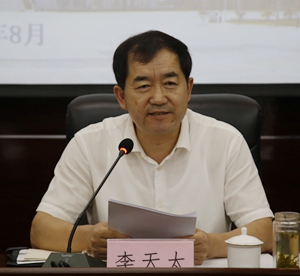 李校長(zhǎng)_MG_5241 - 副本.JPG